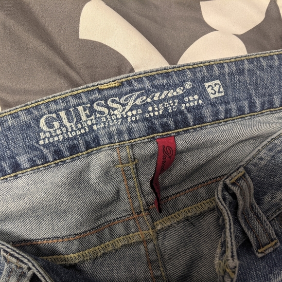 NWOT Guess daredevils never been worn - Picture 4 of 4